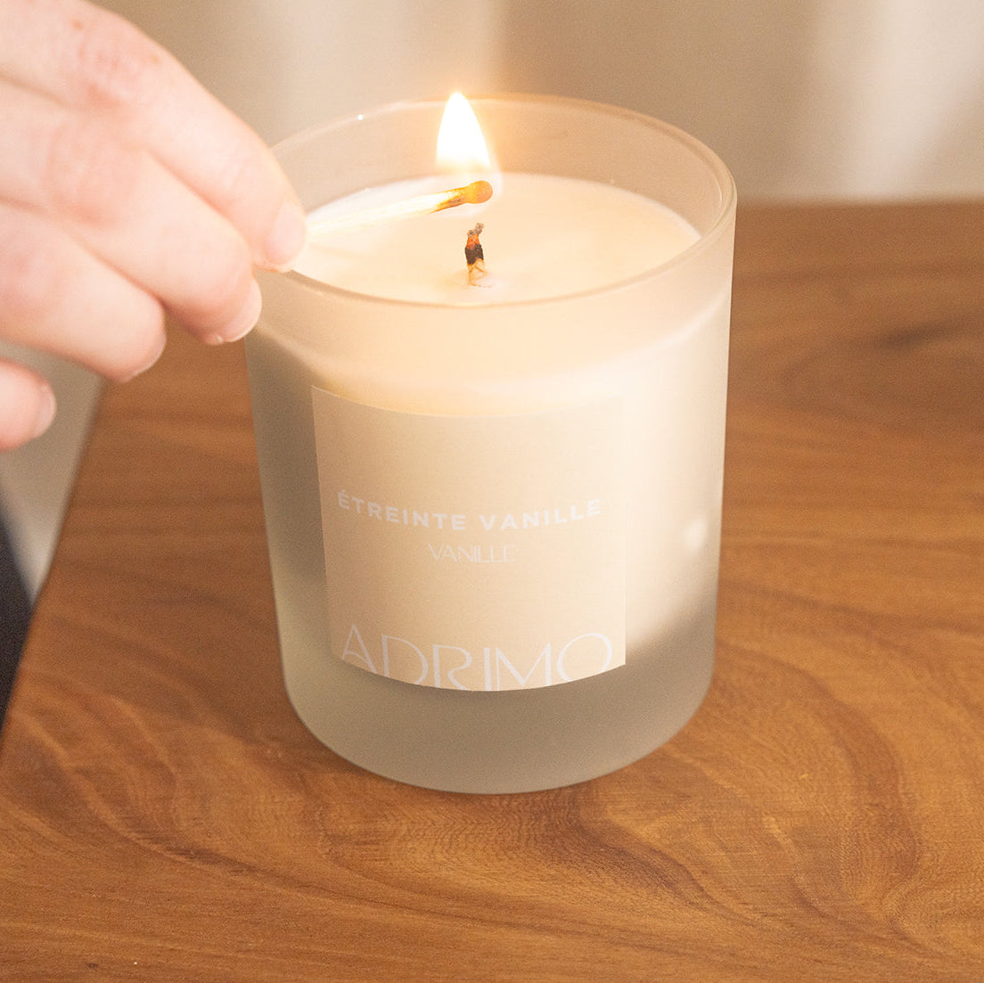 Bougie naturelle Étreinte Vanille – 200 g, parfum gourmand et apaisant
